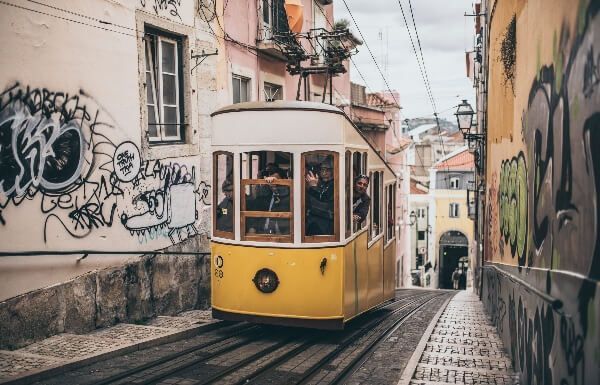 donde alojarse en lisboa para hacer turismo