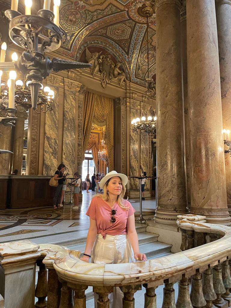 hospedaje en paris economico