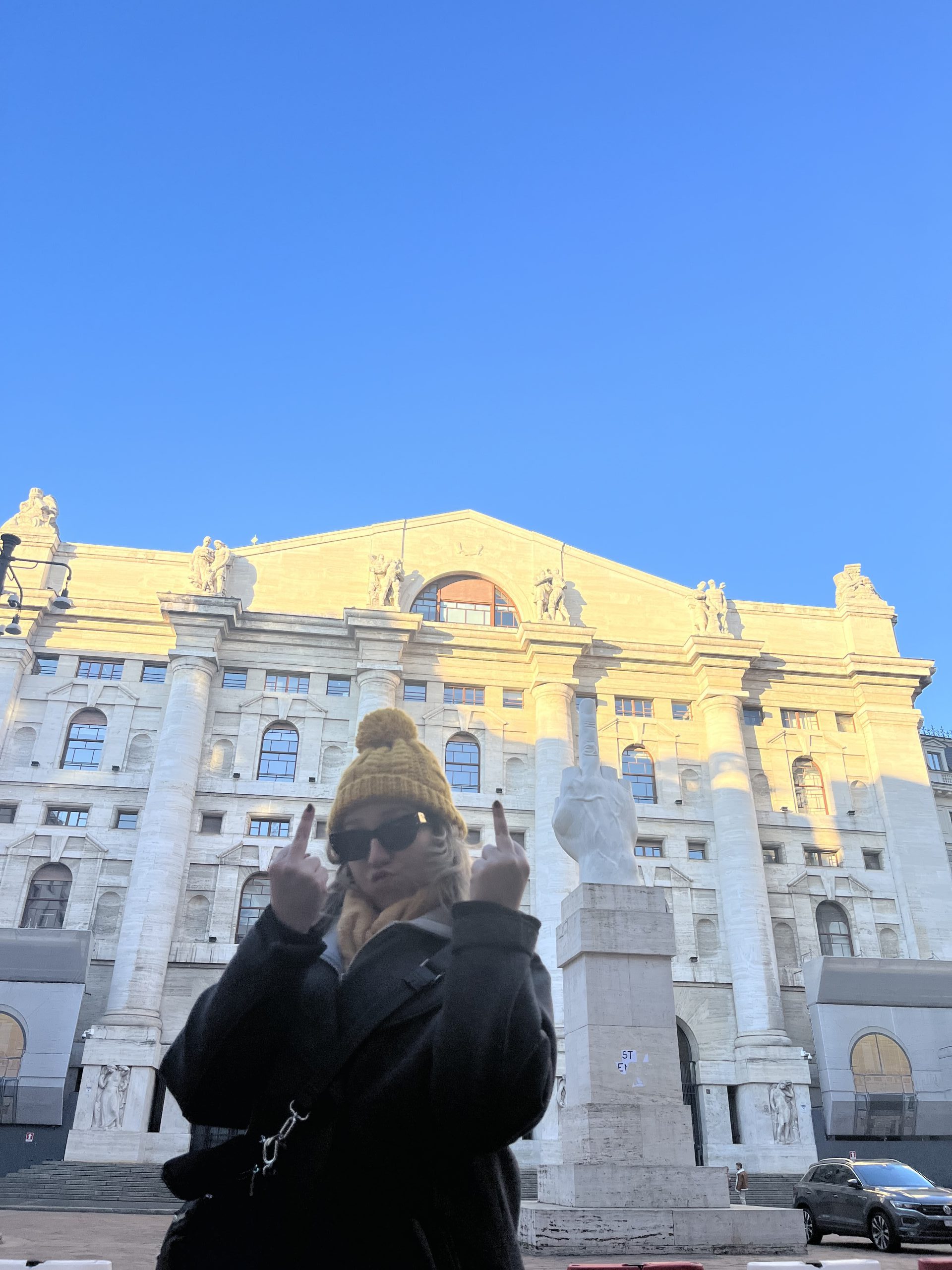 Qué ver en Milán - Plaza degli Affari